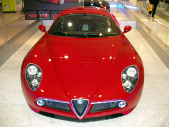 click here for Alfa Romeo 8c Competizione at the 2005 Autorai photo gallery