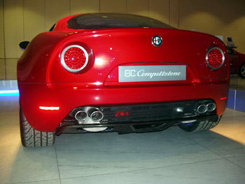 click here for Alfa Romeo 8c Competizione at the 2005 Autorai photo gallery