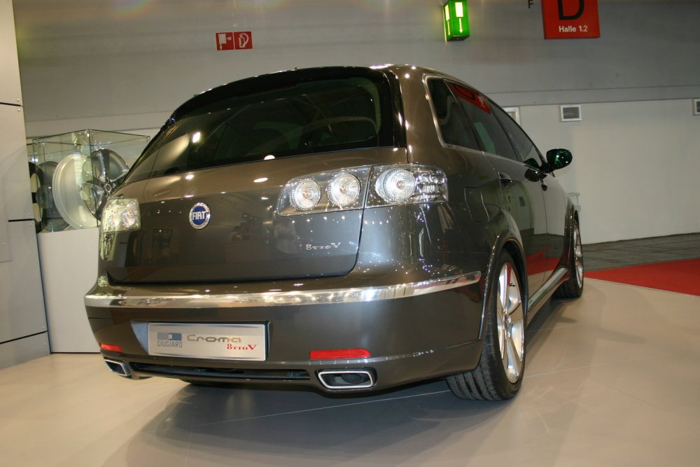 Italdesign/Giugiaro Fiat Croma 8ttoV - 2005 Frankfurt IAA
