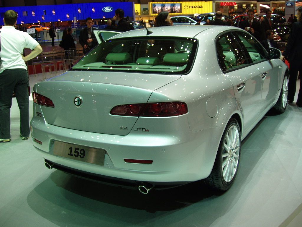 Alfa Romeo 159 2.4 JTDM at the 2005 Geneva International Motor Show