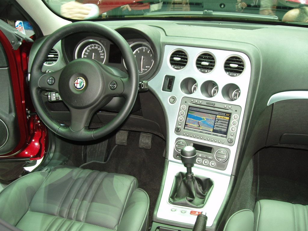 Alfa Romeo 159 Q4 3.2 JTS at the 2005 Geneva Salon