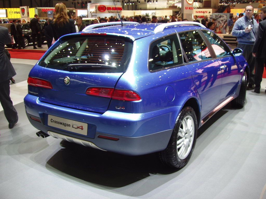 Alfa Romeo Crosswagon at the 2005 Geneva International Motor Show