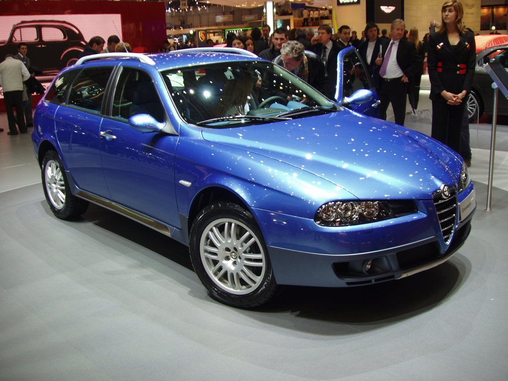 Alfa Romeo Crosswagon at the 2005 Geneva International Motor Show