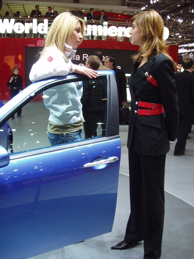 Alfa Romeo Crosswagon at the 2005 Geneva International Motor Show