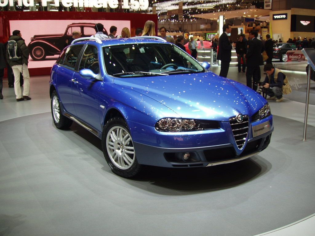 Alfa Romeo Crosswagon at the 2005 Geneva International Motor Show