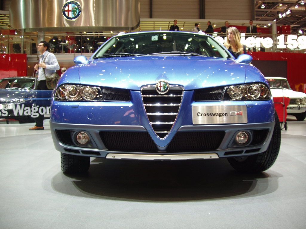 Alfa Romeo Crosswagon at the 2005 Geneva International Motor Show