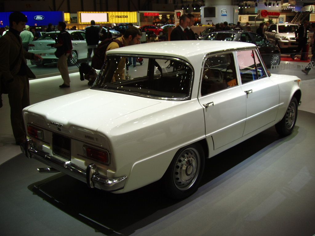 Alfa Romeo Giulia TI at the 2004 Geneva Salon