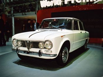 Alfa Romeo Giulia TI at the 2005 Geneva International Motor Show