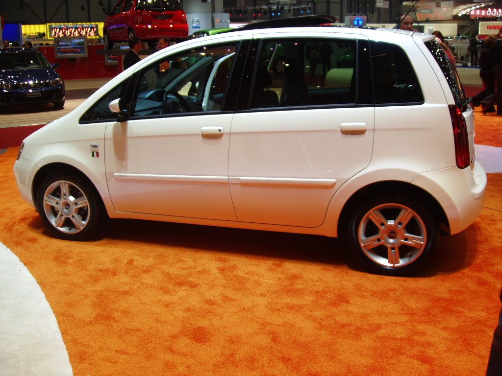 Fiat Idea Italia show car at the 2005 Geneva Salon