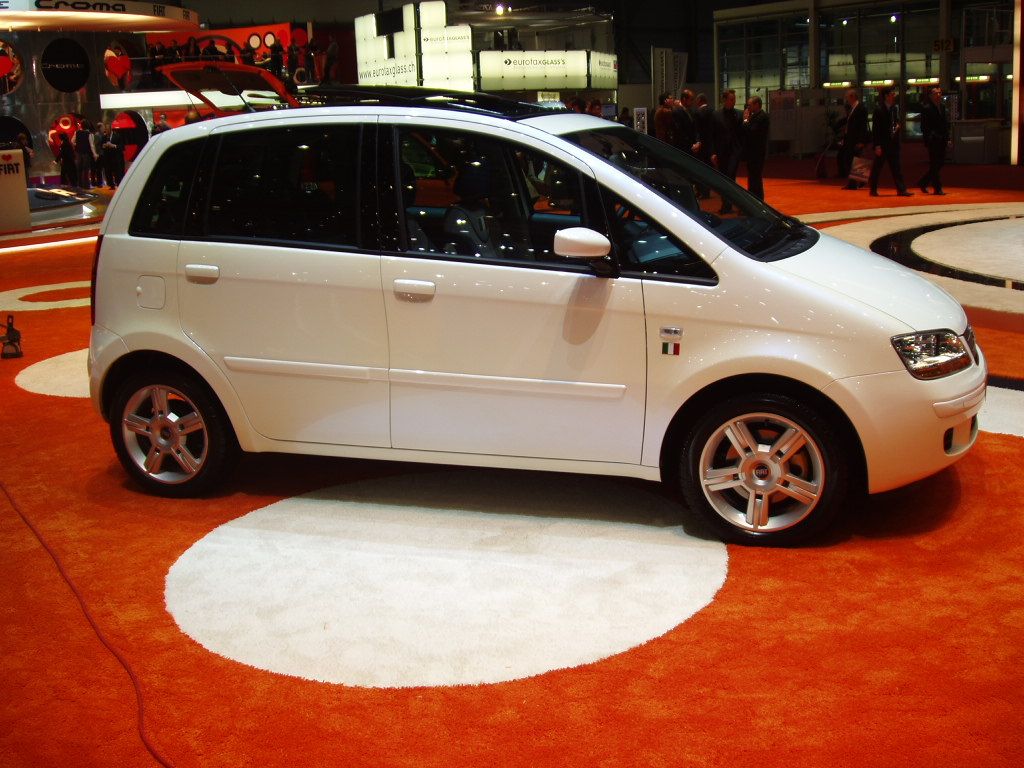 Fiat Idea Italia show car at the 2005 Geneva Salon