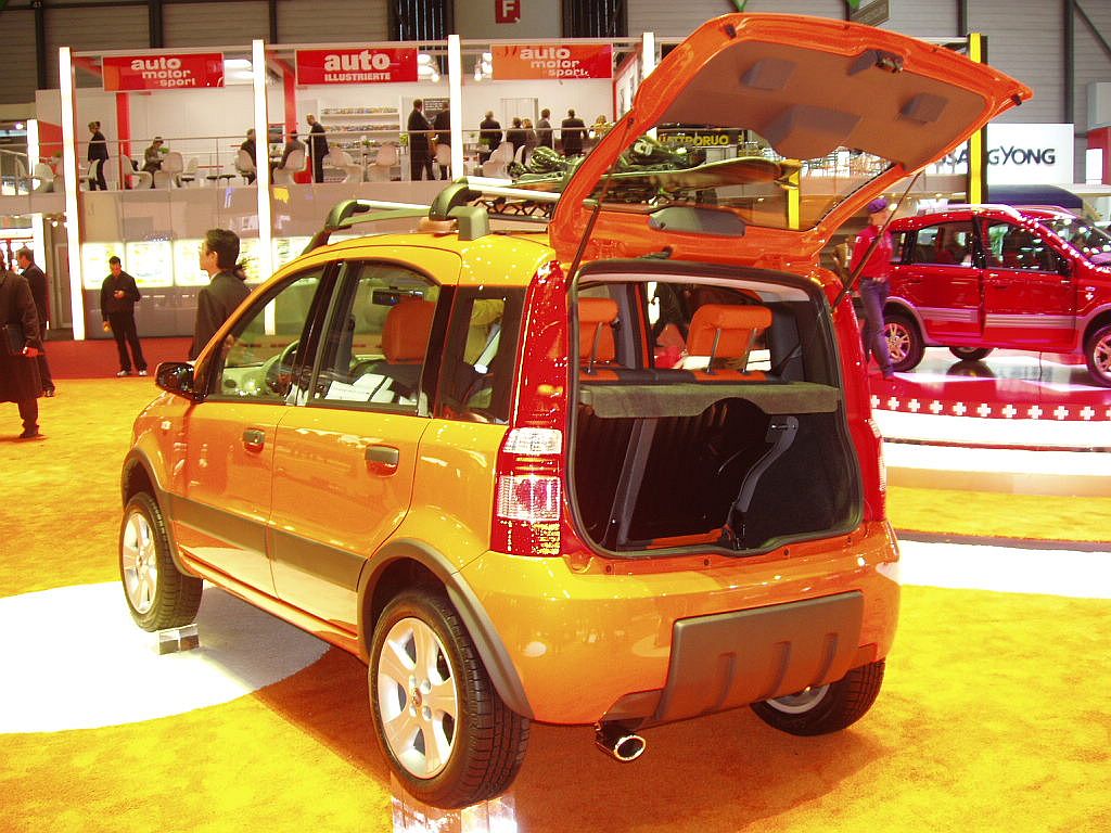 Fiat Panda 4x4 Climbing at the 2005 Geneva International Motor Show