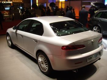 Alfa Romeo 159 presented by Giugiaro at the 2005 Geneva Salon