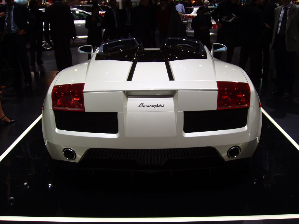 Lamborghini Concept S at the 2005 Geneva International Motor Show