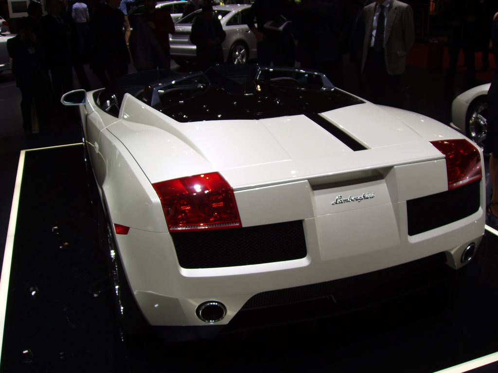 Lamborghini Concept S at the 2005 Geneva International Motor Show