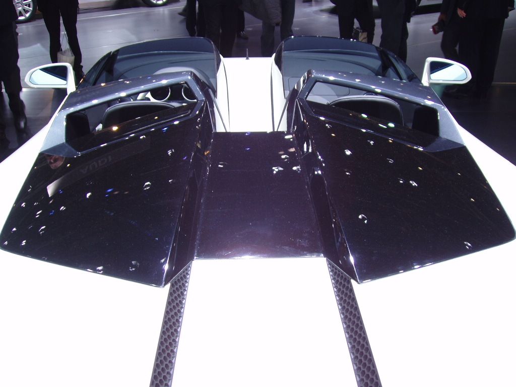 Lamborghini Concept S at the 2005 Geneva International Motor Show