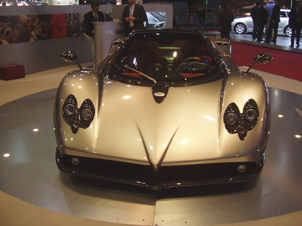 Pagani Zonda F at the 2005 Geneva International Motor Show