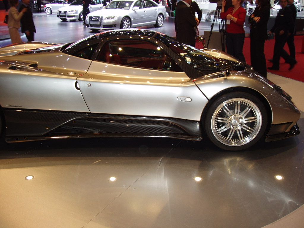 Pagani Zonda F at the 2005 Geneva International Motor Show