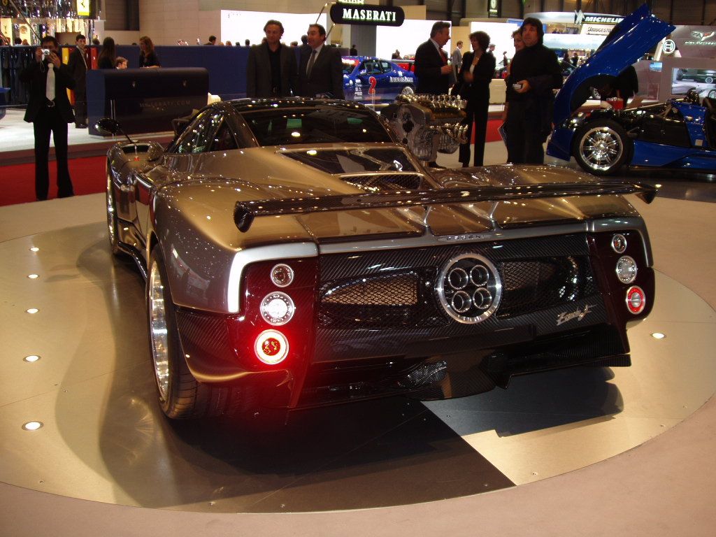 Pagani Zonda F at the 2005 Geneva International Motor Show