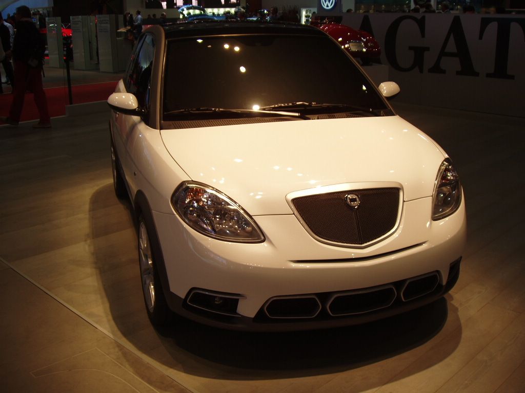 Lancia Ypsilon Sport on the Zagato stand at the 2005 Geneva Salon