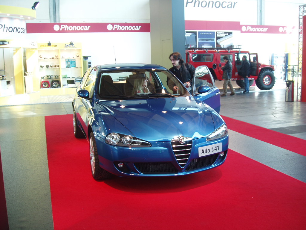 Alfa Romeo 47 1.9JTD with iPod pack at the 2005 Rimini My Specal Car Show