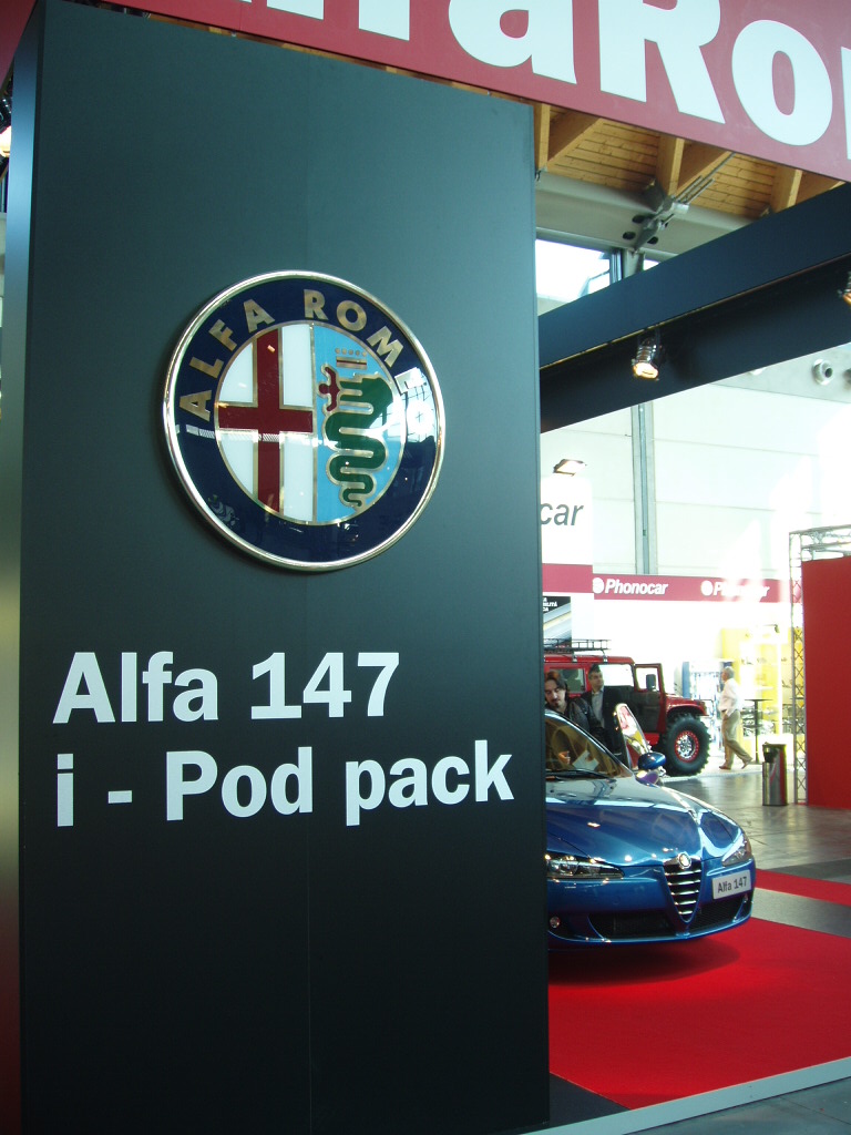 Alfa Romeo 47 1.9JTD with iPod pack at the 2005 Rimini My Specal Car Show