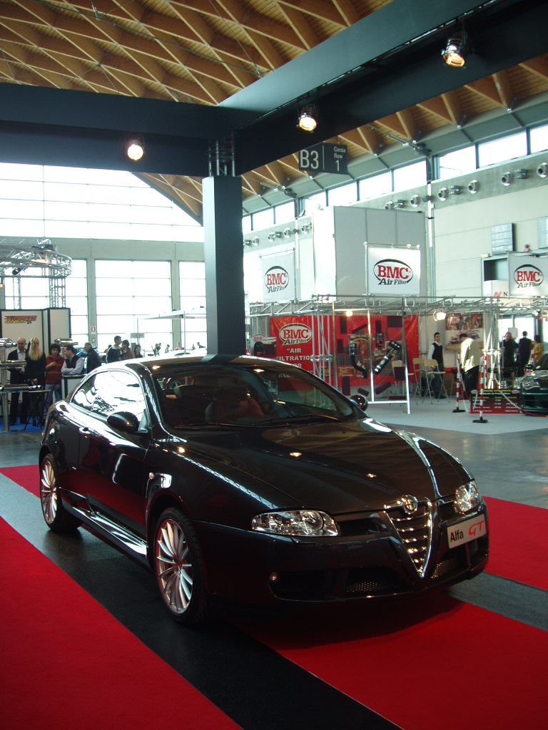 At the 'My Special Car' show held at the new Rimini Exhibition Centre over the weekend Alfa Romeo presented an Alfa GT equipped with the new 'Tecnico Sportivo' styling upgrade kit