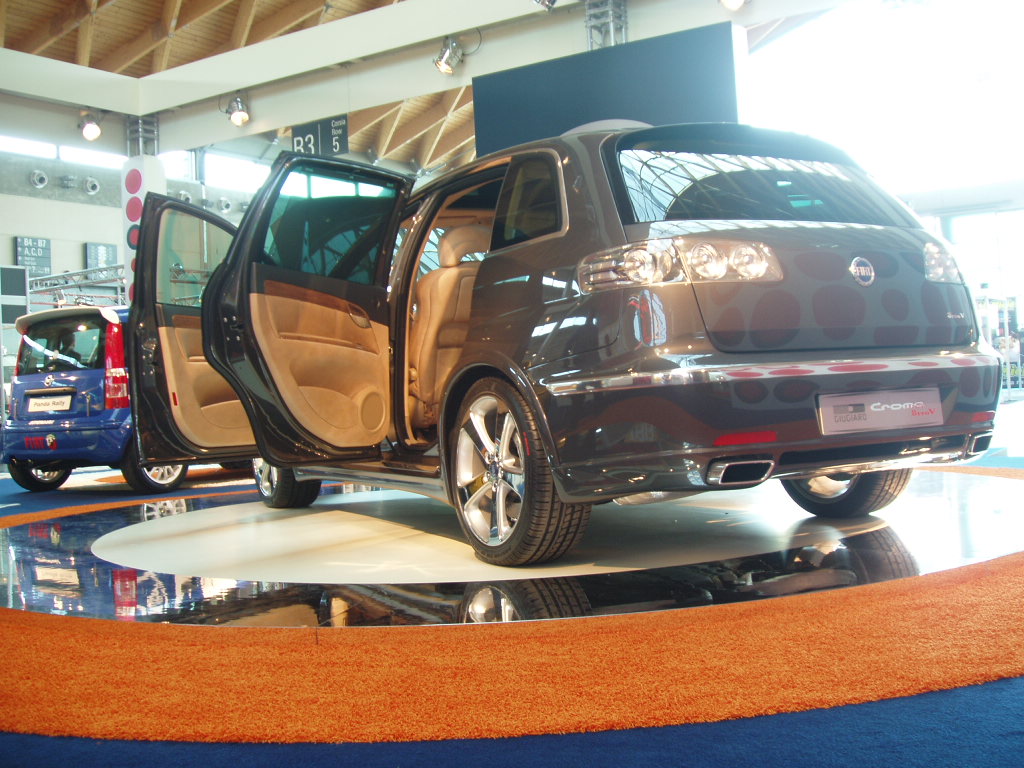 Giugiaro Fiat Croma 8ttoV at the 2005 'My Special Car' Show in Rimini