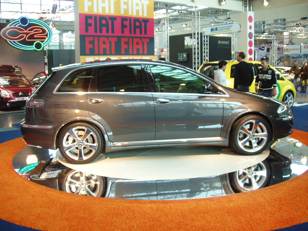 Giugiaro Fiat Croma 8ttoV at the 2005 'My Special Car' Show in Rimini