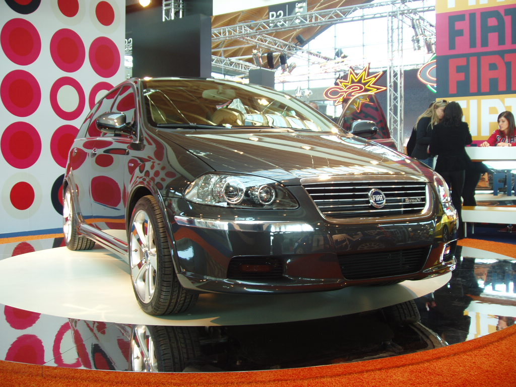 Giugiaro Fiat Croma 8ttoV at the 2005 'My Special Car' Show in Rimini