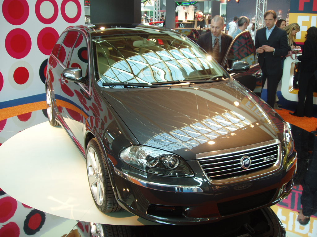 Giugiaro Fiat Croma 8ttoV at the 2005 'My Special Car' Show in Rimini