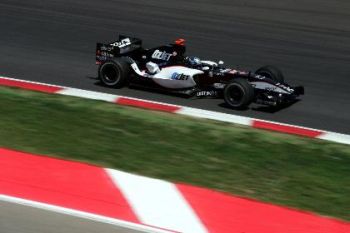 This afternoon’s first qualifying session for the Spanish Grand Prix resulted in the 17th and 18th fastest times respectively for Minardi F1 Team drivers, Christijan Albers and Patrick Friesacher