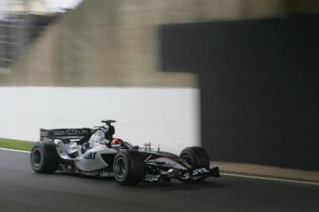In a race marked by an exceptional level of reliability on the part of virtually all competitors, Minardi F1 Team drivers Christijan Albers and Patrick Friesacher experienced an incident-free afternoon as they took the chequered flag in today’s British Grand Prix in 18th and 19th places respectively