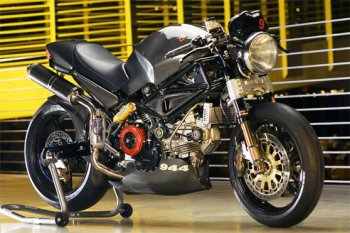 DUCATI MONSTER