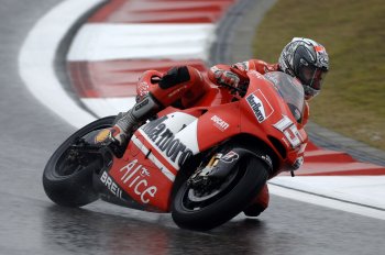 DUCATI DESMOSEDICI GP6