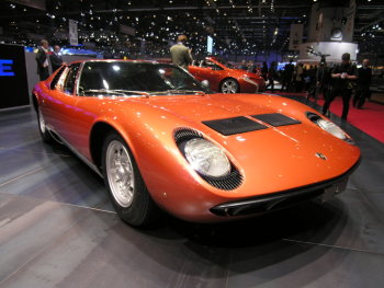 LAMBORGHINI MIURA