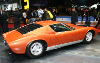 LAMBORGHINI MIURA