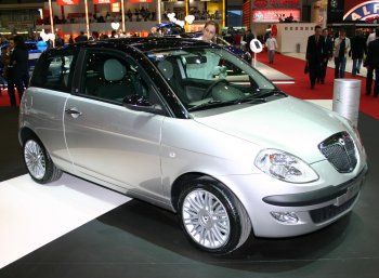 LANCIA YPSILON