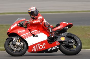 DUCATI DESMOSEDICI GP6
