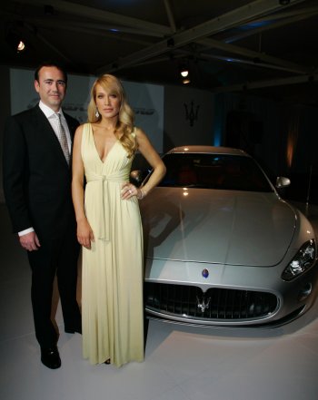 MASERATI GRANTURISMO - SYDNEY OPERA HOUSE