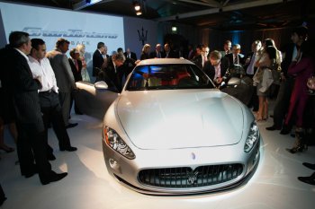 MASERATI GRANTURISMO - SYDNEY OPERA HOUSE