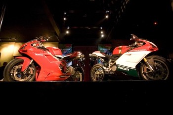 DUCATI 1098 SUPERBIKE