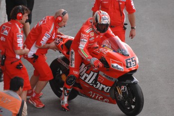 LORIS CAPIROSSI