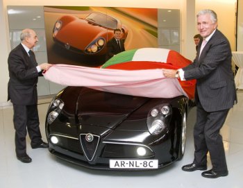 ALFA 8C COMPETIZIONE - DUTCH LAUNCH