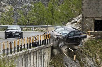 JAMES BOND - QUANTUM OF SOLACE - ALFA ROMEO 159