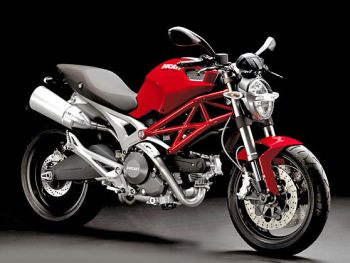 DUCATI MONSTER 696