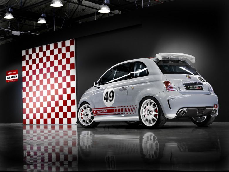 500 ABARTH ASSETTO CORSE