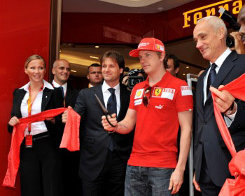 KIMI RAIKKONEN - FERRARI STORE, REGENT STREET, LONDON