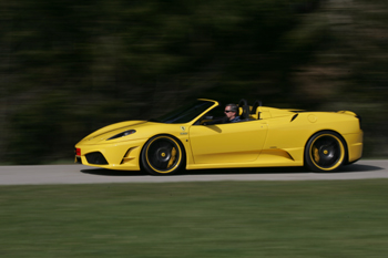 FERRARI SCUDERIA SPIDER 16M NOVITEC ROSSO