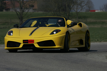 FERRARI SCUDERIA SPIDER 16M NOVITEC ROSSO