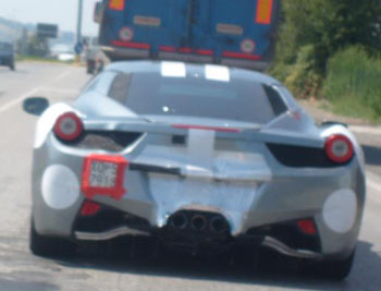 FERRARI 458 ITALIA